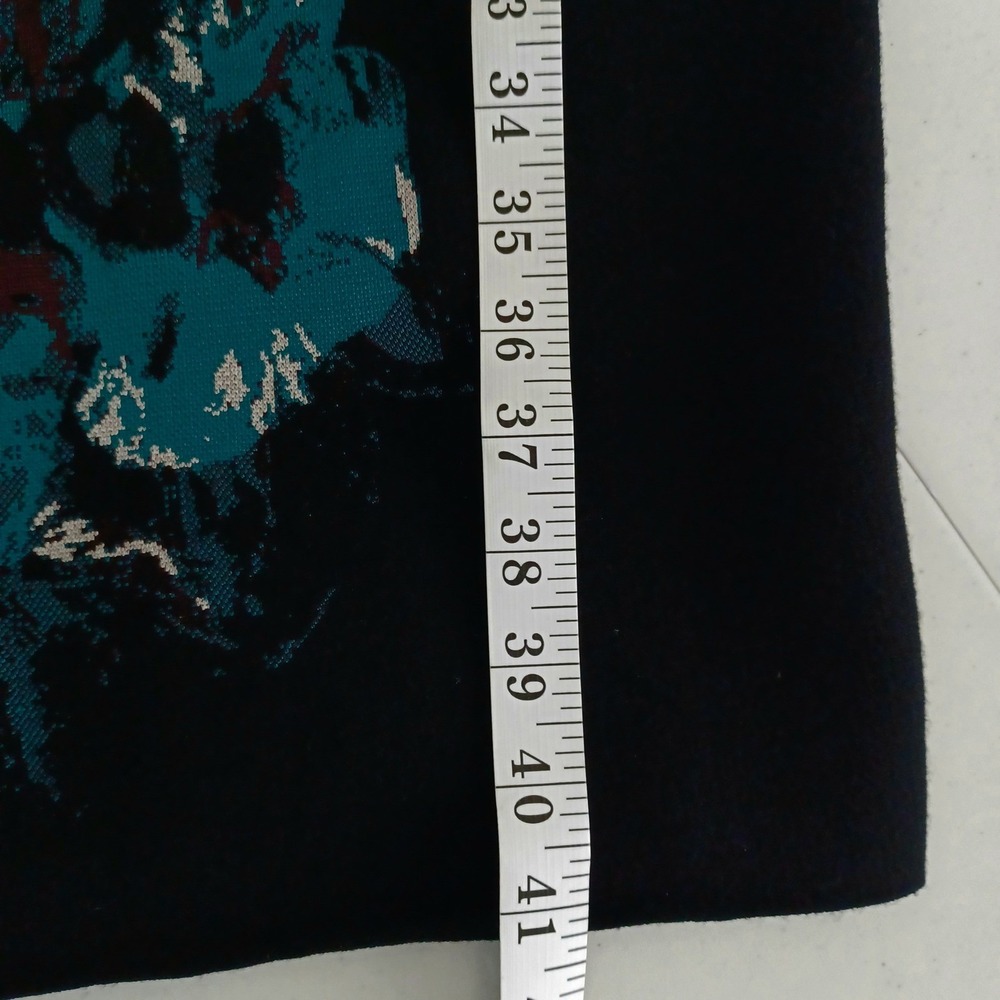 St. John Black Knit Sheath Dress Abstract Floral Intarsia Short Sleeve Size 6 - Picture 7 of 12